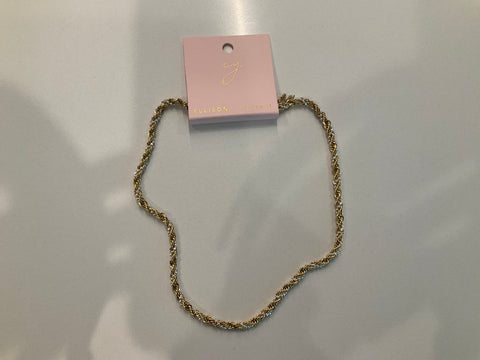 On Trend Rope Chain