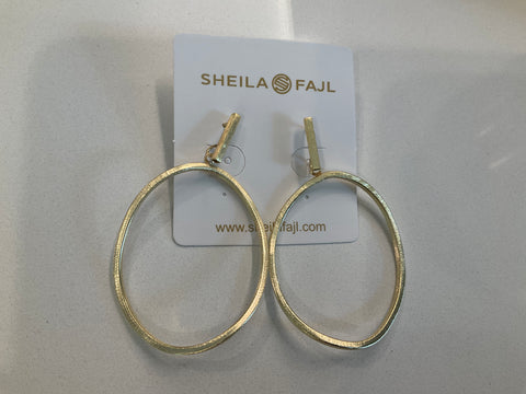 Twisted Oval Hoops