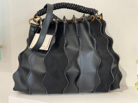 Wavy black bag